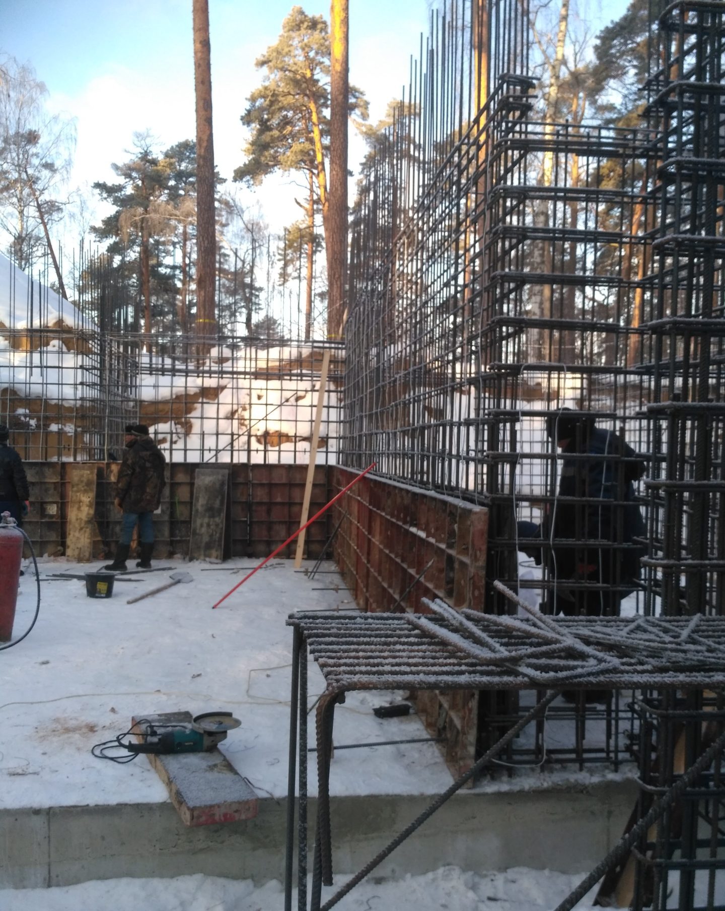 Вязка арматуры для заливки бетона в опалубку: Барвиха, Рублёвка. 